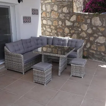 3 Bedroom Triplex With Amazing View In Βίλα Αλικαρνασσός