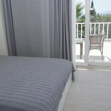 3 Bedroom Triplex With Amazing View In فيلة
